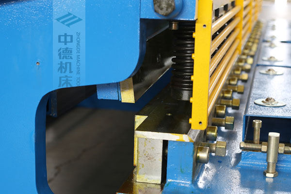 ZDS-632選用上海優(yōu)質(zhì)刀片，使用壽命更長(zhǎng).jpg